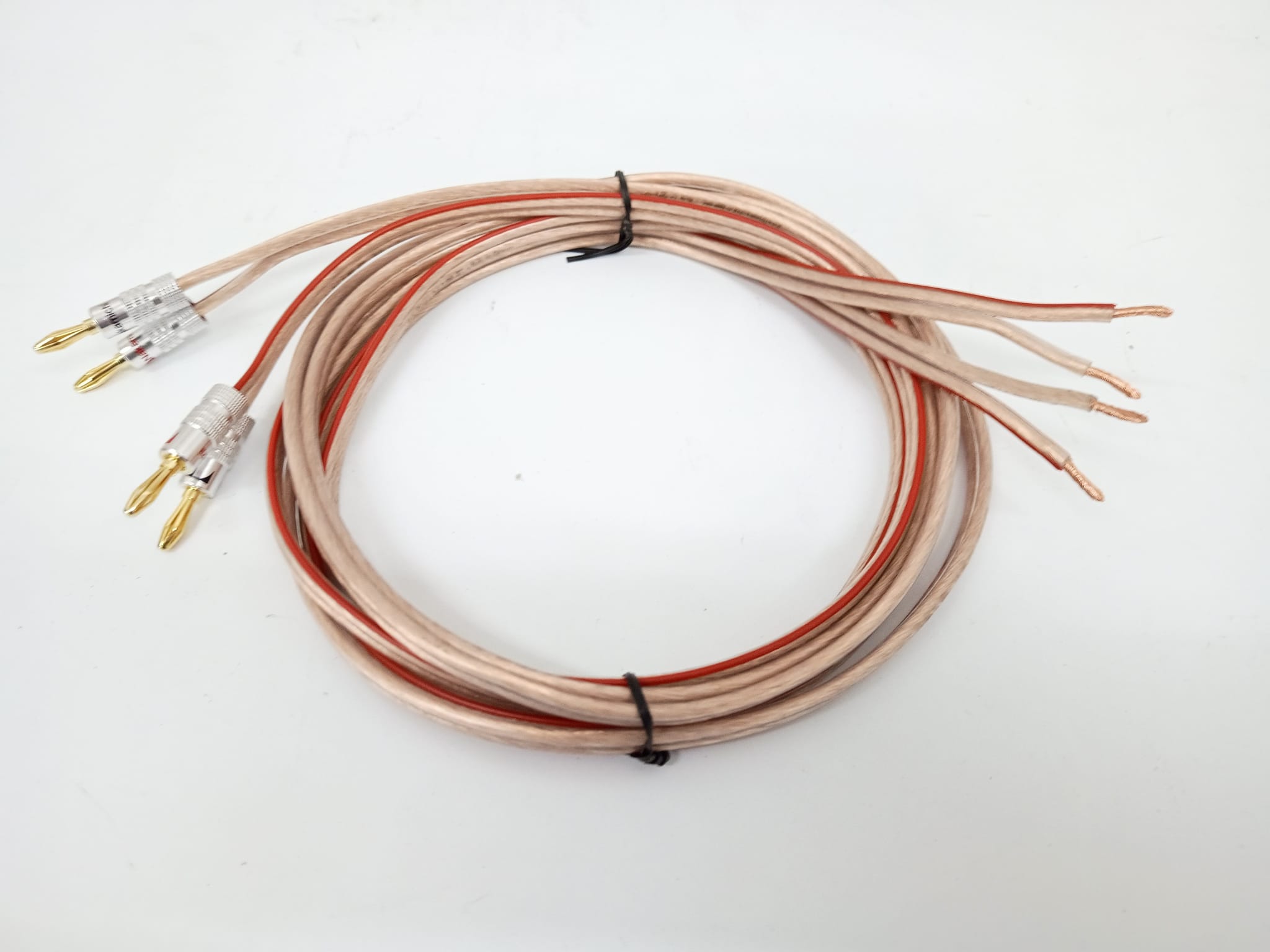 Cable para altavoces 4 mm de sección con bananas en un lateral 2 x 2 metros  - Hifilia
