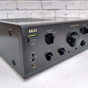 Akai AM39 amplifier