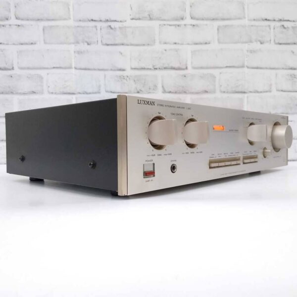 Amplificador Integrado Luxman L-200 - Imagen 2