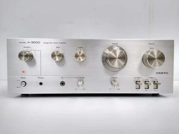 Amplificador integrado Onkyo Model A-3000